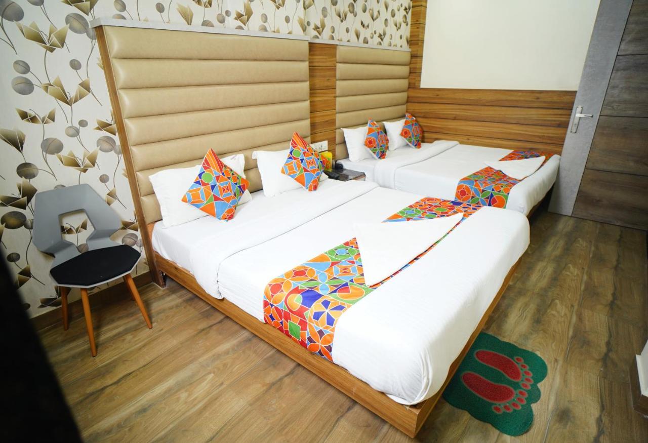 Hotel Delhi Darshan Deluxe-By Rsl Hospitality Neu-Delhi Exterior foto